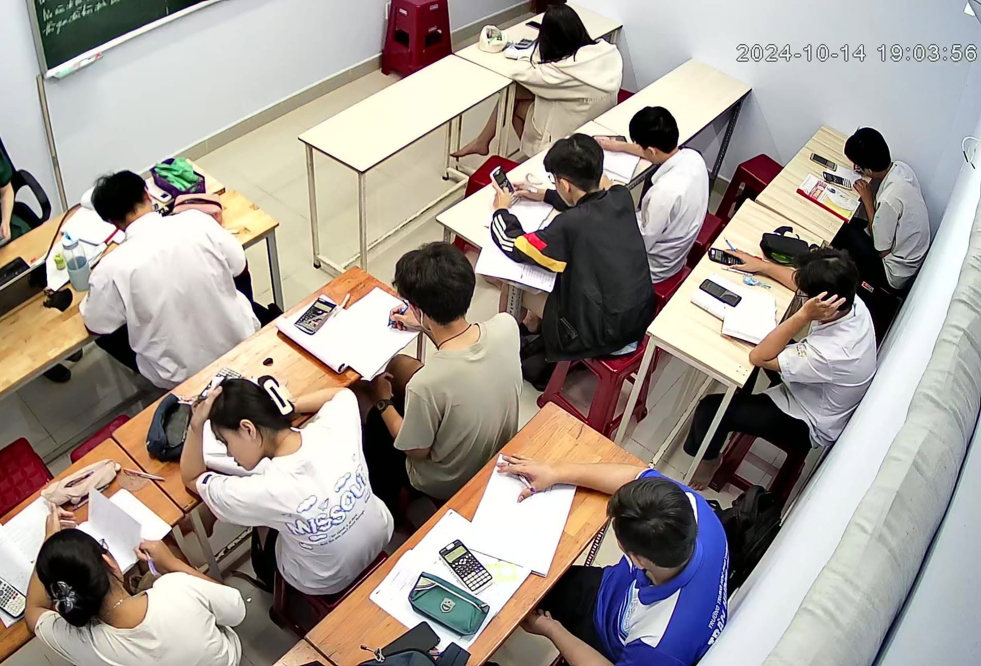 Ảnh khoa học toán tại trung tâm Thành Đạt Academy